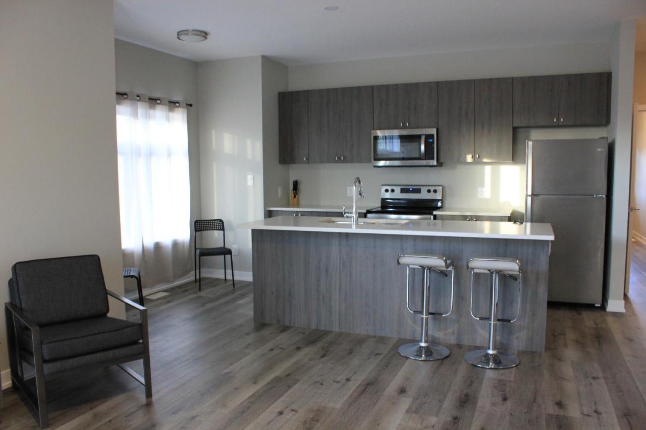 Boardwalk Homes - Executive Townhomes Kitchener Extérieur photo