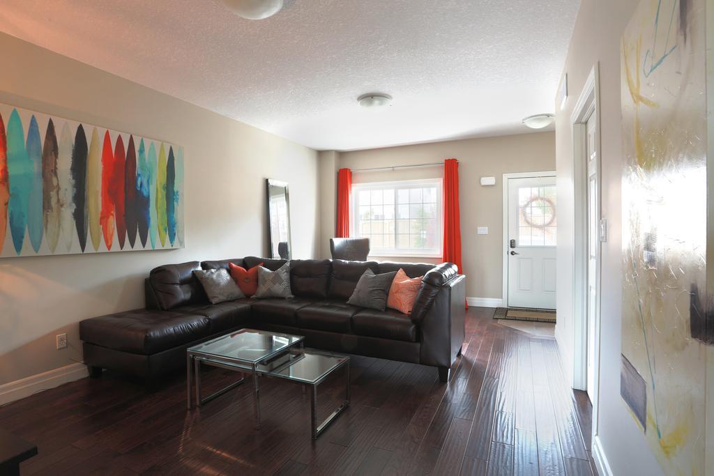 Boardwalk Homes - Executive Townhomes Kitchener Chambre photo