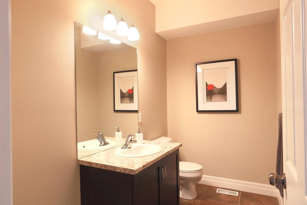 Boardwalk Homes - Executive Townhomes Kitchener Extérieur photo